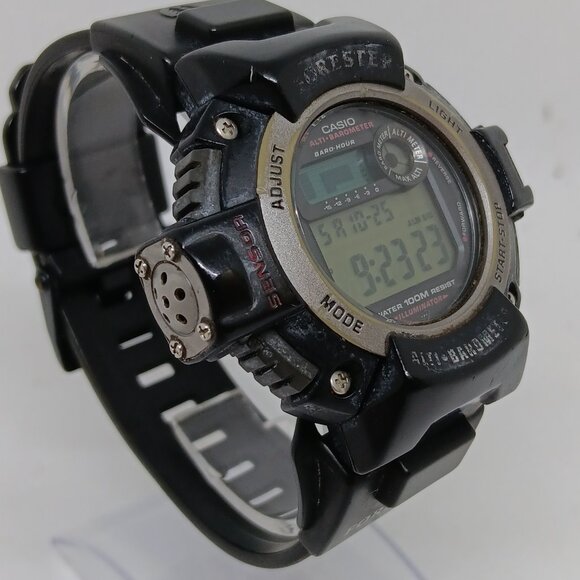 Casio Forester FTS-100 Mens 46 mm Twin Sensor Alti/Barometer Multifunction Watch - Picture 4 of 11